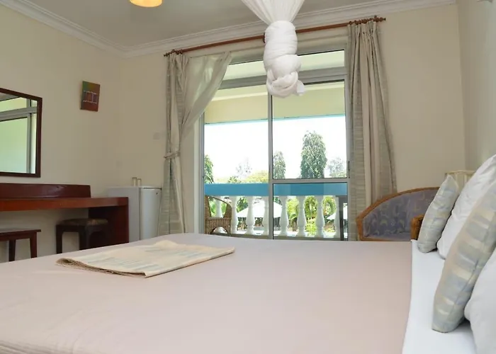 Asins Holiday Inn Hotel