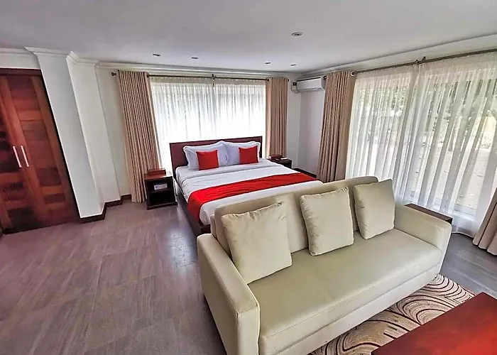Searenity Beach Villa