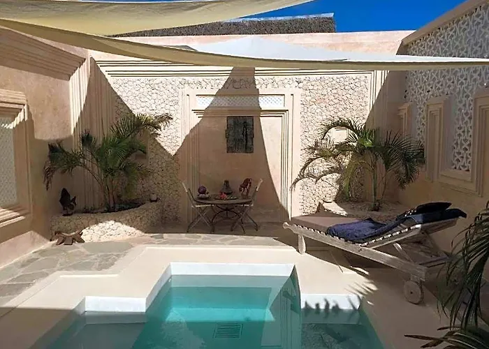 The Villa Luxury Suites Hotel