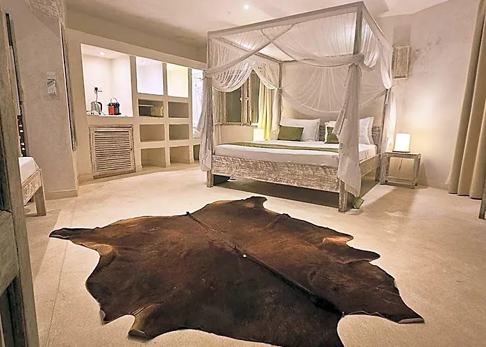 The Villa Luxury Suites Hotel
